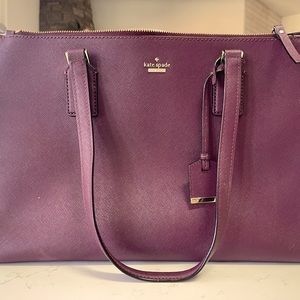 Kate Spade bag in pristine condition.